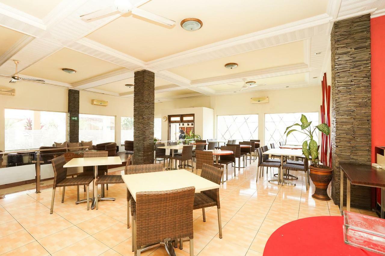 Bromo View Hotel Probolinggo Esterno foto