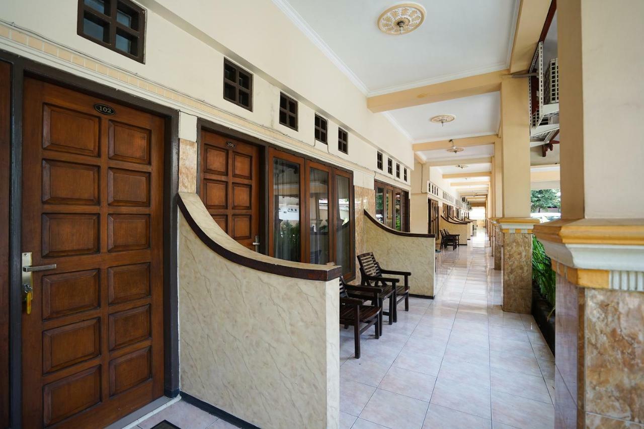 Bromo View Hotel Probolinggo Esterno foto