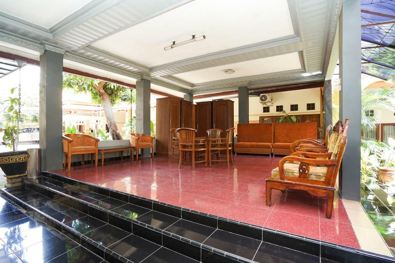 Bromo View Hotel Probolinggo Esterno foto
