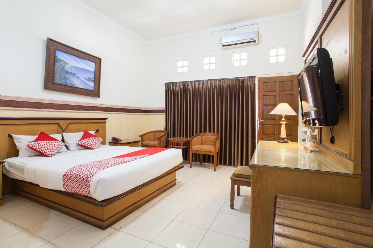 Bromo View Hotel Probolinggo Esterno foto