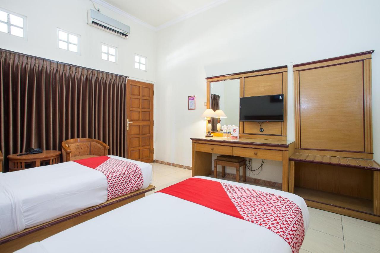 Bromo View Hotel Probolinggo Esterno foto