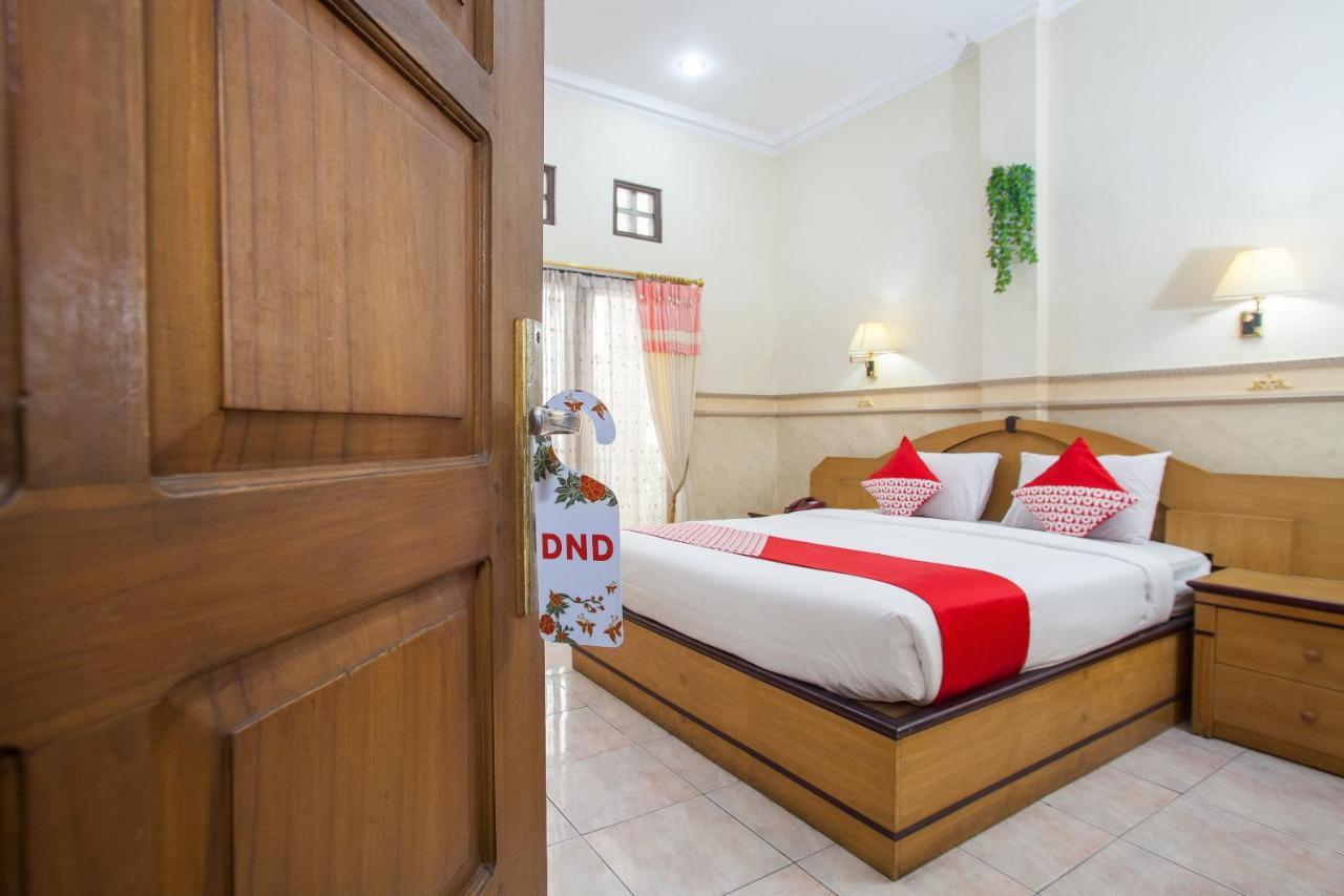 Bromo View Hotel Probolinggo Esterno foto